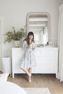 Jillian Harris feet photo thumbnail
