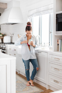 Jillian Harris feet photo thumbnail
