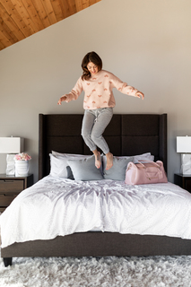 Jillian Harris feet photo thumbnail