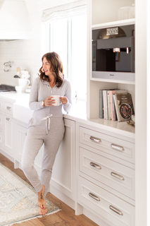 Jillian Harris feet photo thumbnail