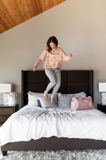 Jillian Harris feet photo thumbnail