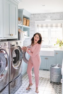 Jillian Harris feet photo thumbnail