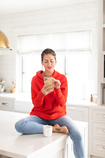 Jillian Harris feet photo thumbnail