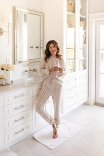 Jillian Harris feet photo thumbnail
