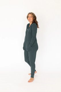 Jillian Harris feet photo thumbnail