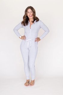 Jillian Harris feet photo thumbnail