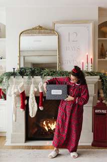 Jillian Harris feet photo thumbnail