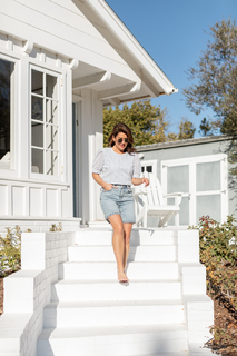 Jillian Harris feet photo thumbnail