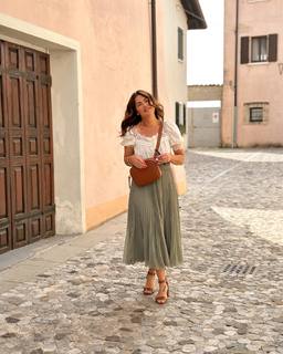 Jillian Harris feet photo thumbnail