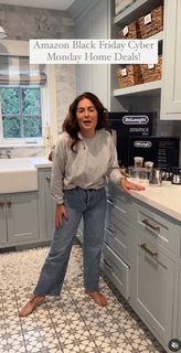 Jillian Harris feet photo thumbnail