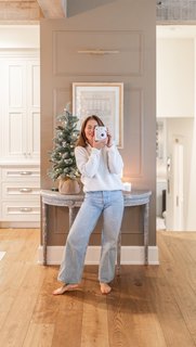 Jillian Harris feet photo thumbnail