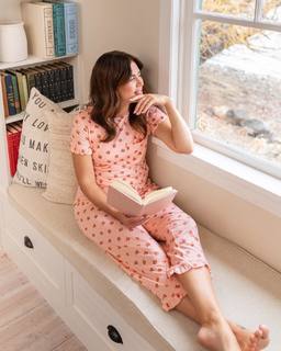 Jillian Harris feet photo thumbnail