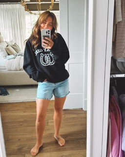 Jillian Harris feet photo thumbnail