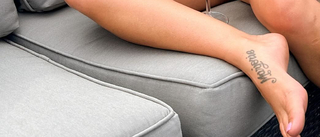Jillian Harris feet photo thumbnail
