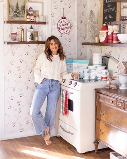 Jillian Harris feet photo thumbnail