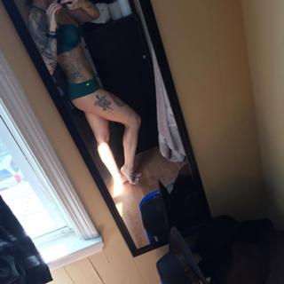 Jillian Jensen feet photo 9