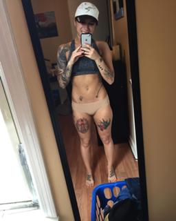 Jillian Jensen feet photo 5