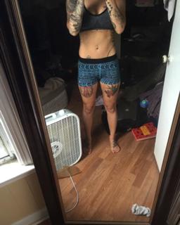 Jillian Jensen feet photo 4