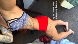 Jillian Jensen feet photo 1