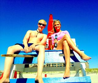 Jillian Mele feet photo thumbnail