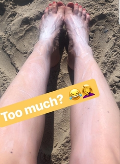 Jillian Mele feet photo thumbnail