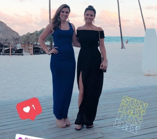 Jillian Mele feet photo thumbnail