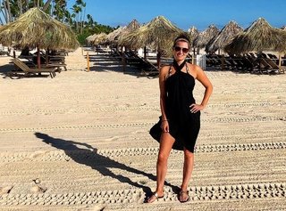Jillian Mele feet photo thumbnail