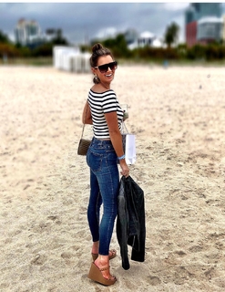Jillian Mele feet photo thumbnail