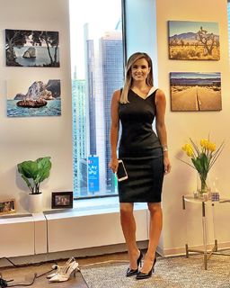 Jillian Mele feet photo thumbnail