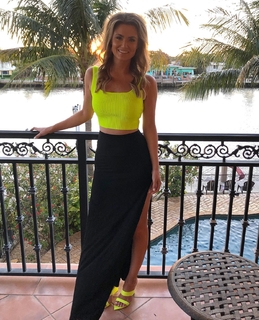 Jillian Mele feet photo thumbnail