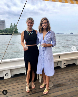 Jillian Mele feet photo thumbnail