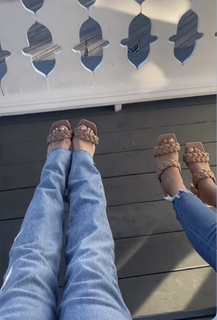 Jillian Mele feet photo thumbnail