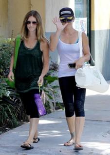 Jillian Michaels feet photo thumbnail