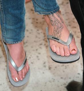 Jillian Michaels feet photo thumbnail
