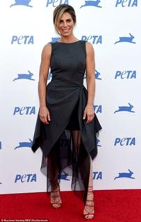 Jillian Michaels feet photo thumbnail