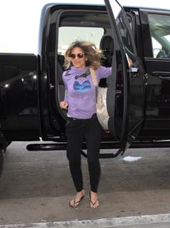 Jillian Michaels feet photo thumbnail