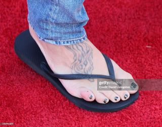 Jillian Michaels feet photo thumbnail