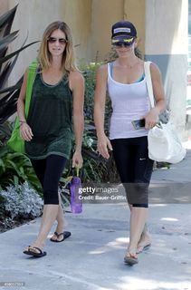 Jillian Michaels feet photo thumbnail