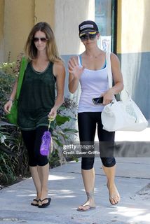 Jillian Michaels feet photo thumbnail