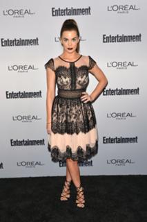 Jillian Murray feet photo thumbnail