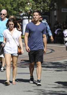 Jillian Murray feet photo thumbnail