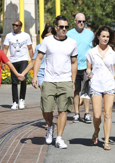 Jillian Murray feet photo thumbnail