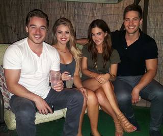 Jillian Murray feet photo thumbnail