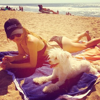 Jillian Murray feet photo thumbnail