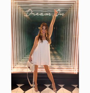 Jillian Murray feet photo thumbnail