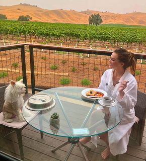 Jillian Murray feet photo thumbnail
