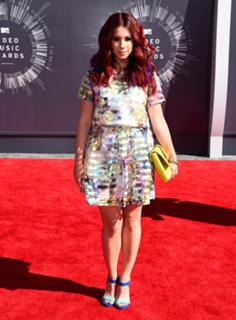 Jillian Rose Reed feet photo 3