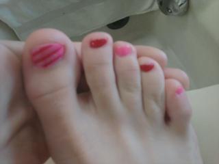 Jillian Rose Reed feet photo 20