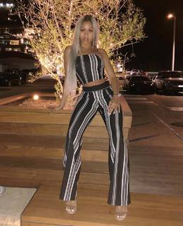 Jilly Anais feet photo thumbnail