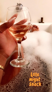 Jilly Anais feet photo thumbnail